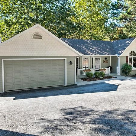 Beautiful Ozark Oasis With Deck Walk To Beaver Lake Rogers Exteriör bild