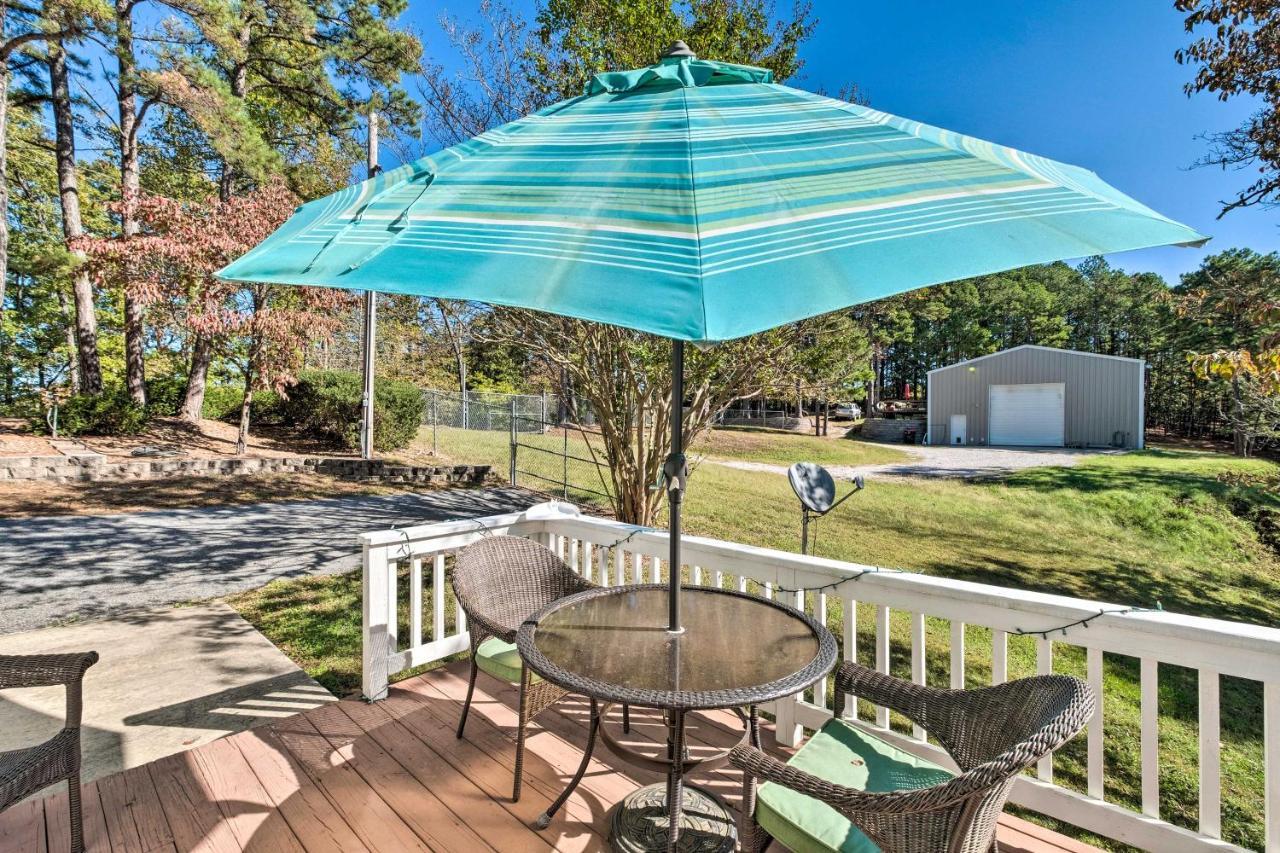 Beautiful Ozark Oasis With Deck Walk To Beaver Lake Rogers Exteriör bild