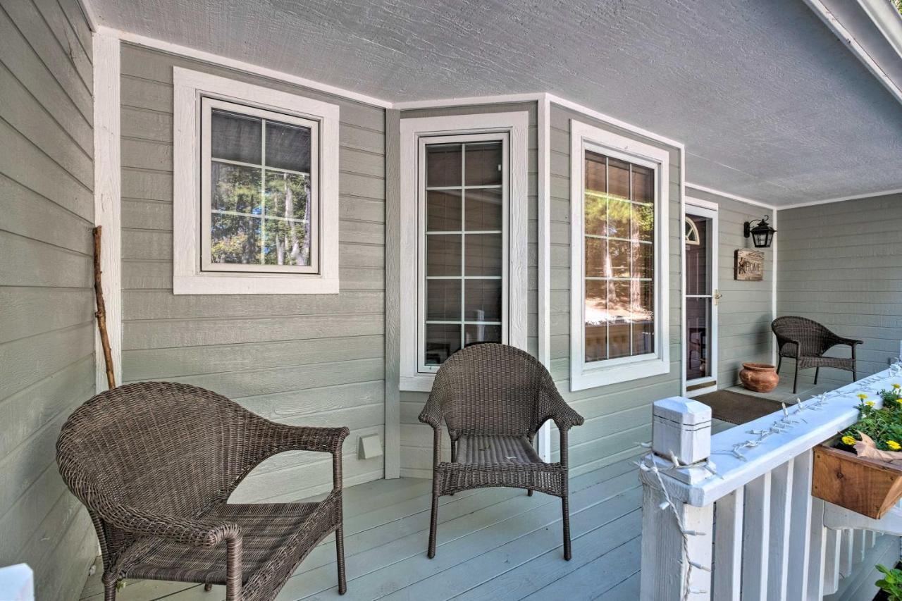 Beautiful Ozark Oasis With Deck Walk To Beaver Lake Rogers Exteriör bild
