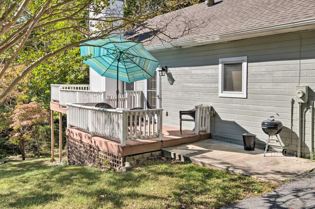Beautiful Ozark Oasis With Deck Walk To Beaver Lake Rogers Exteriör bild